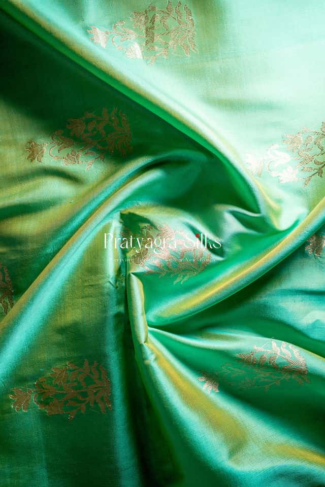 Emerald Heritage Chevron Border Banarasi Silk Saree Pure silk sarees online in India | Pratyagra Silks